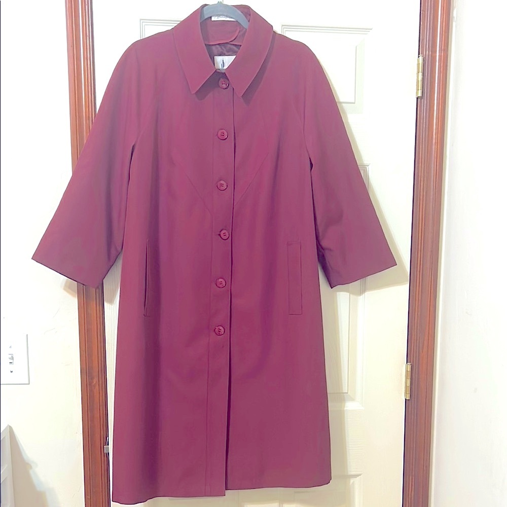 Vintage Misty Harbor Elegant Burgundy Button-Up Trench Coat Excellent Condition